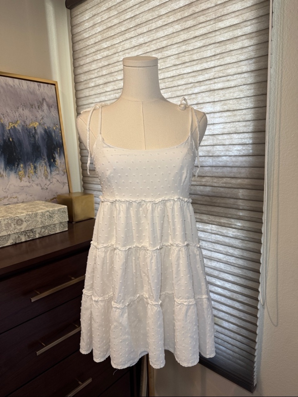 Women’s White Swiss Dot Tie-Strap Flowy Sundress. Size Small - Picture 4 of 9